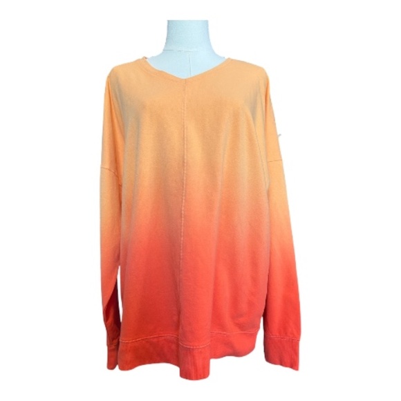 tek gear Tops - EUC Tek Gear Mango Orange Ombré Sweatshirt – XL
